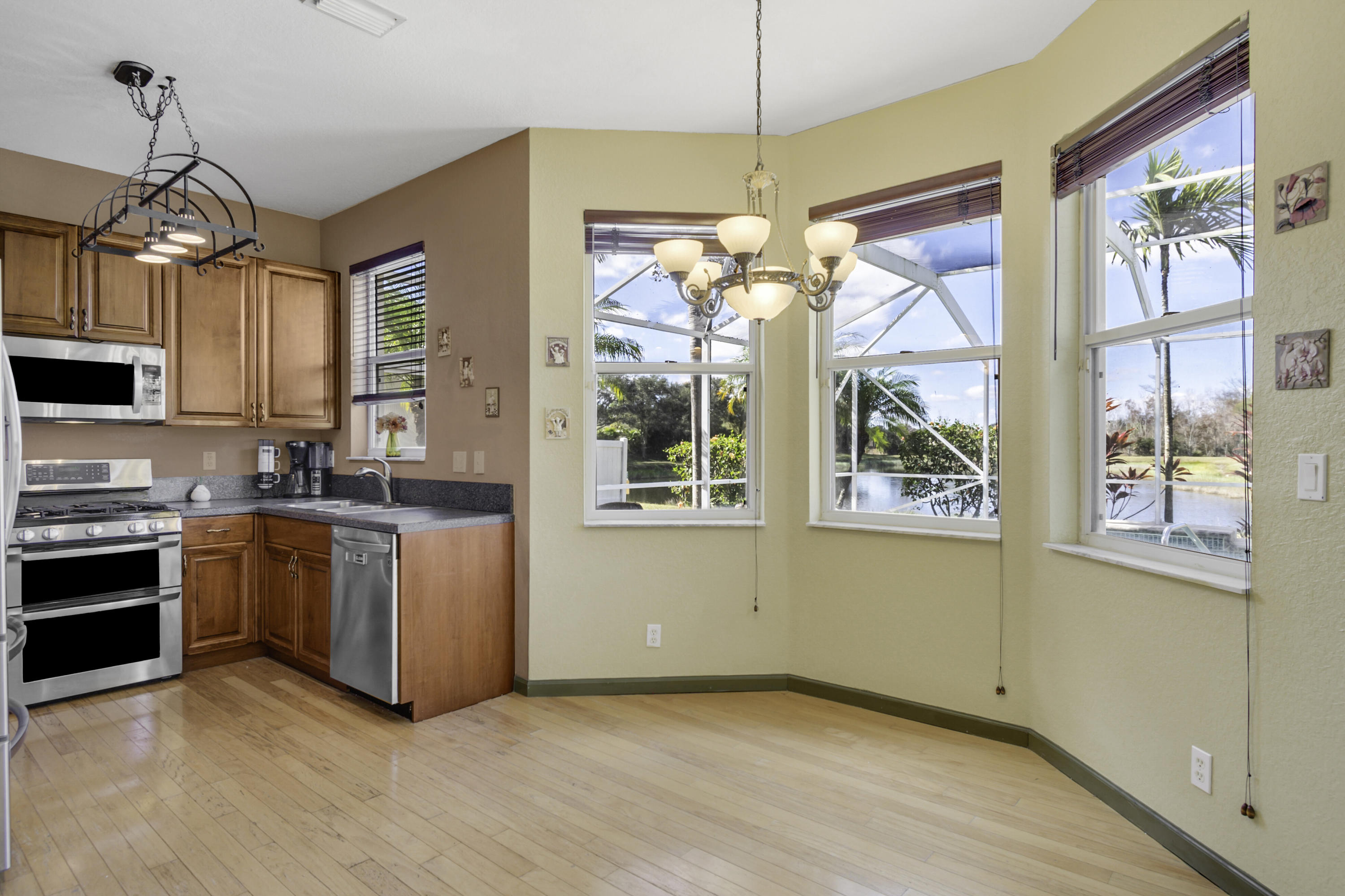 5797 Raceway Road Lake Worth, FL 33449 - Photo 11 of 32 06_5797_Raceway_Rd__6_mls