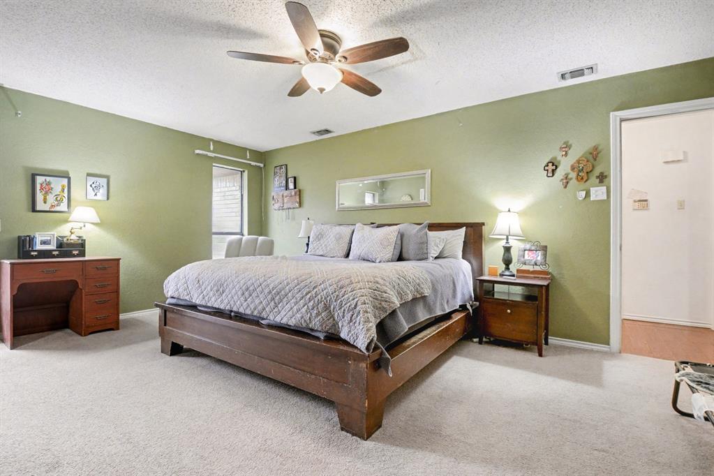 2257 Bolden Road Irving, TX 75060 - Photo 17 of 37