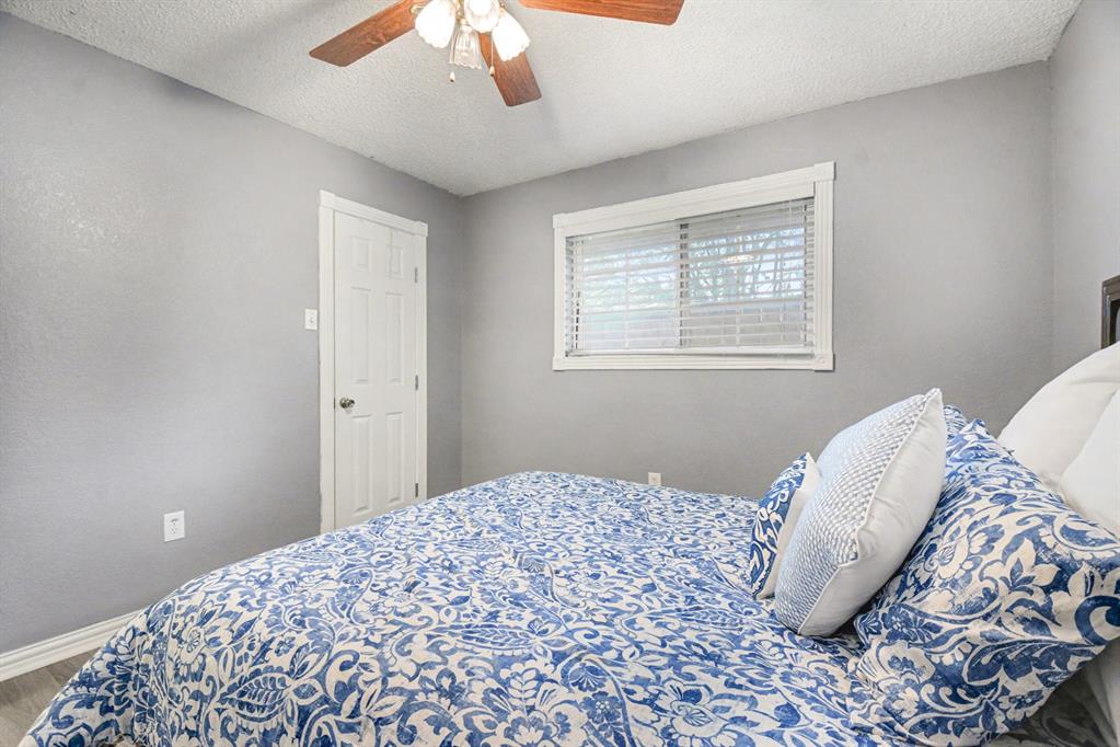 2257 Bolden Road Irving, TX 75060 - Photo 21 of 37