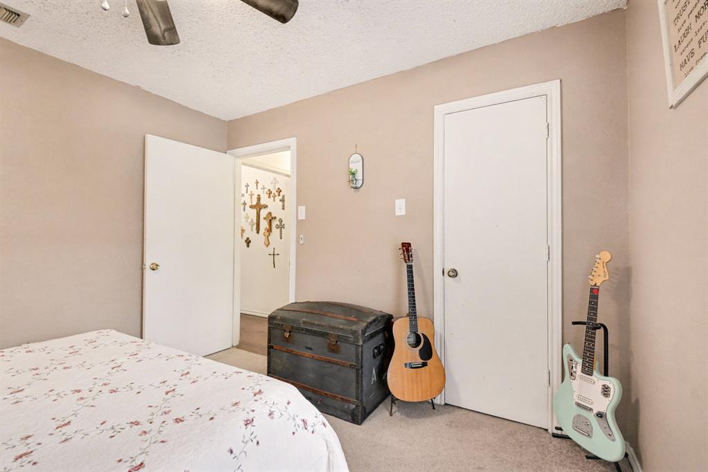 2257 Bolden Road Irving, TX 75060 - Photo 27 of 37