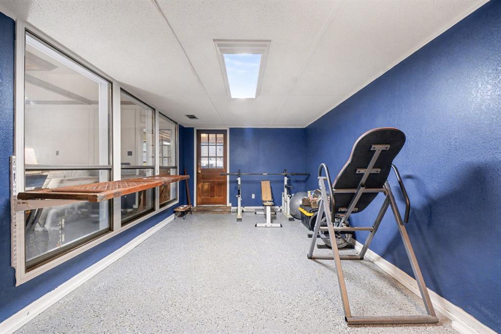 2257 Bolden Road Irving, TX 75060 - Photo 30 of 37