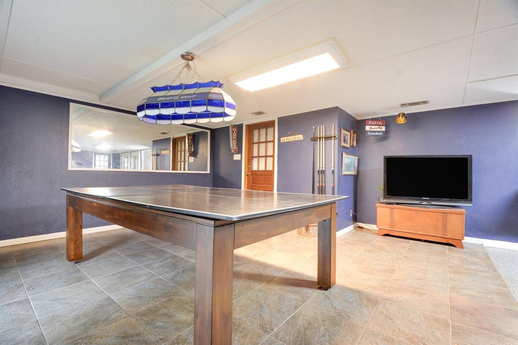 2257 Bolden Road Irving, TX 75060 - Photo 32 of 37