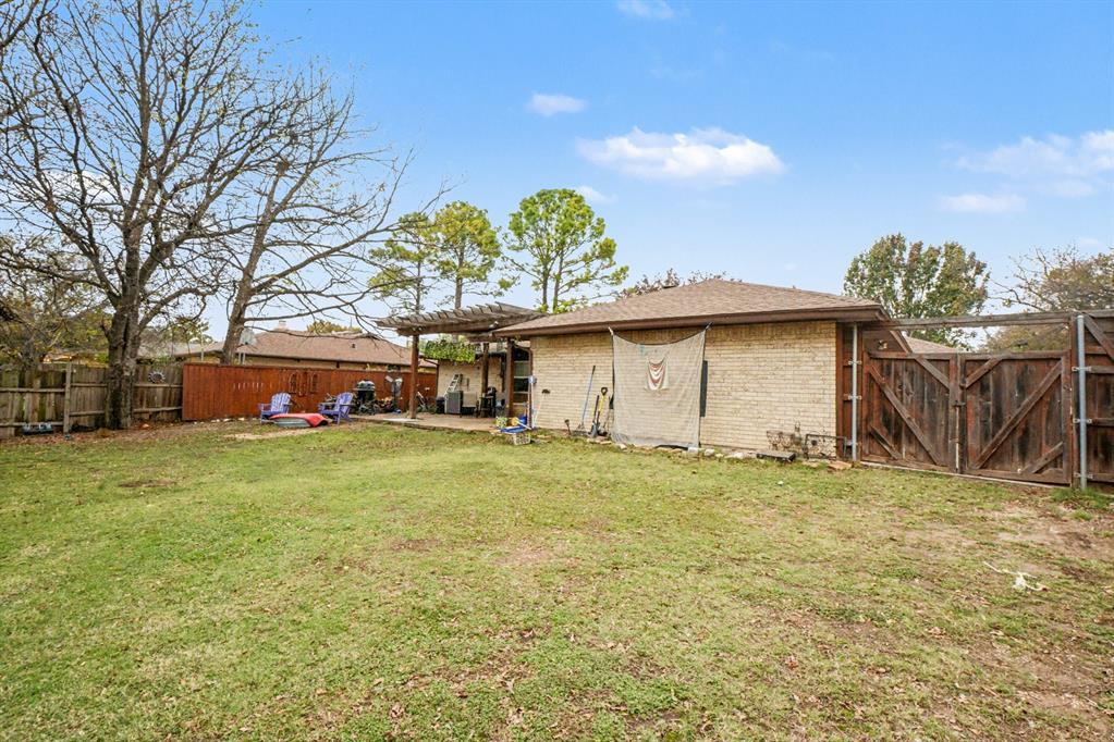 2257 Bolden Road Irving, TX 75060 - Photo 36 of 37