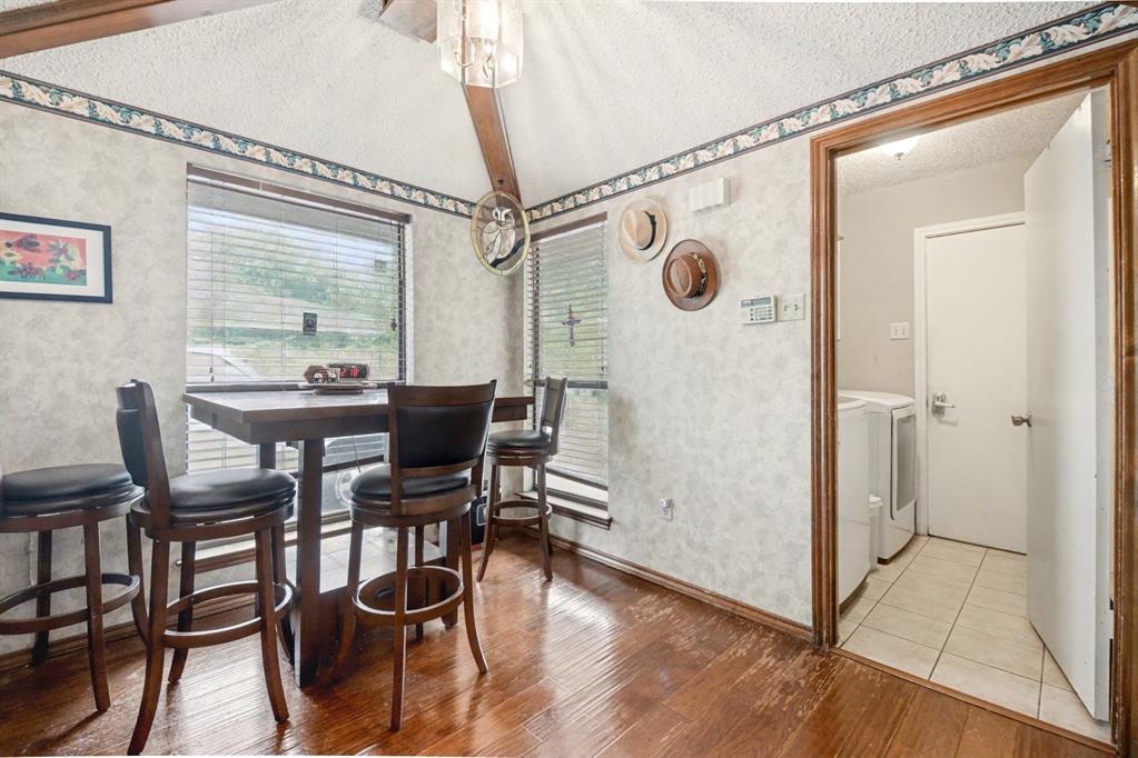 2257 Bolden Road Irving, TX 75060 - Photo 8 of 37