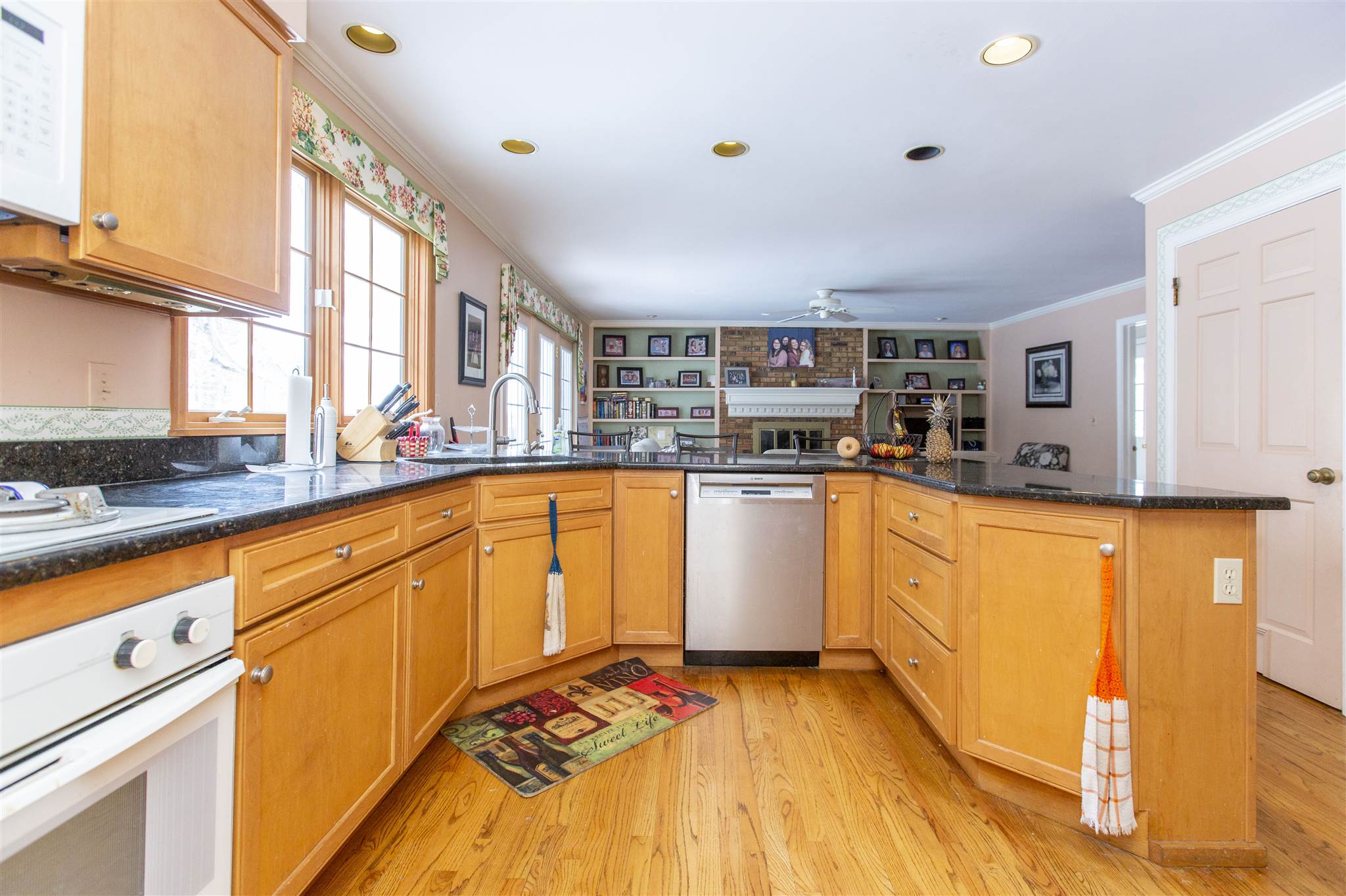 17301 Post Tavern Road Granger, IN 46530 - Photo 10 of 36 Gallery Image 10