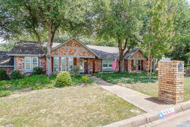$2,950 | 4801 Willow Run Court, Fort Worth, TX 76132
