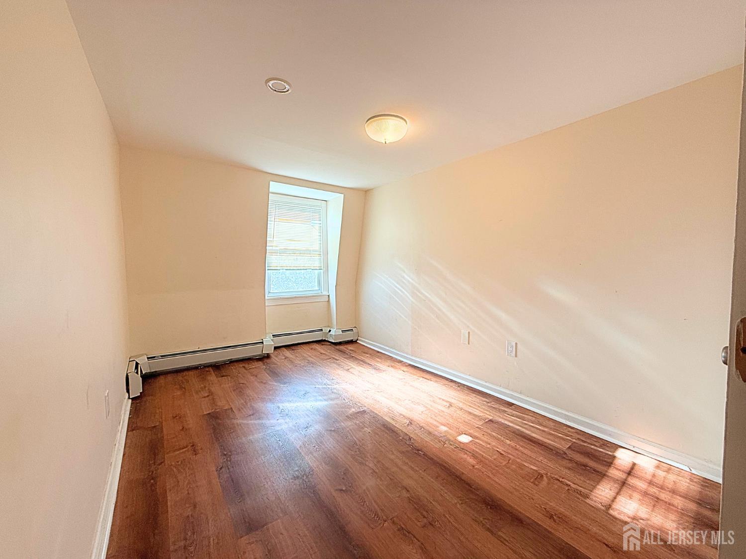 410 High Street, Unit 3 Perth Amboy, NJ 08861 - Photo 4 of 7