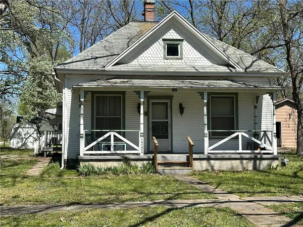 $75,000 | 111 West 7th Street, Pleasanton, KS 66075