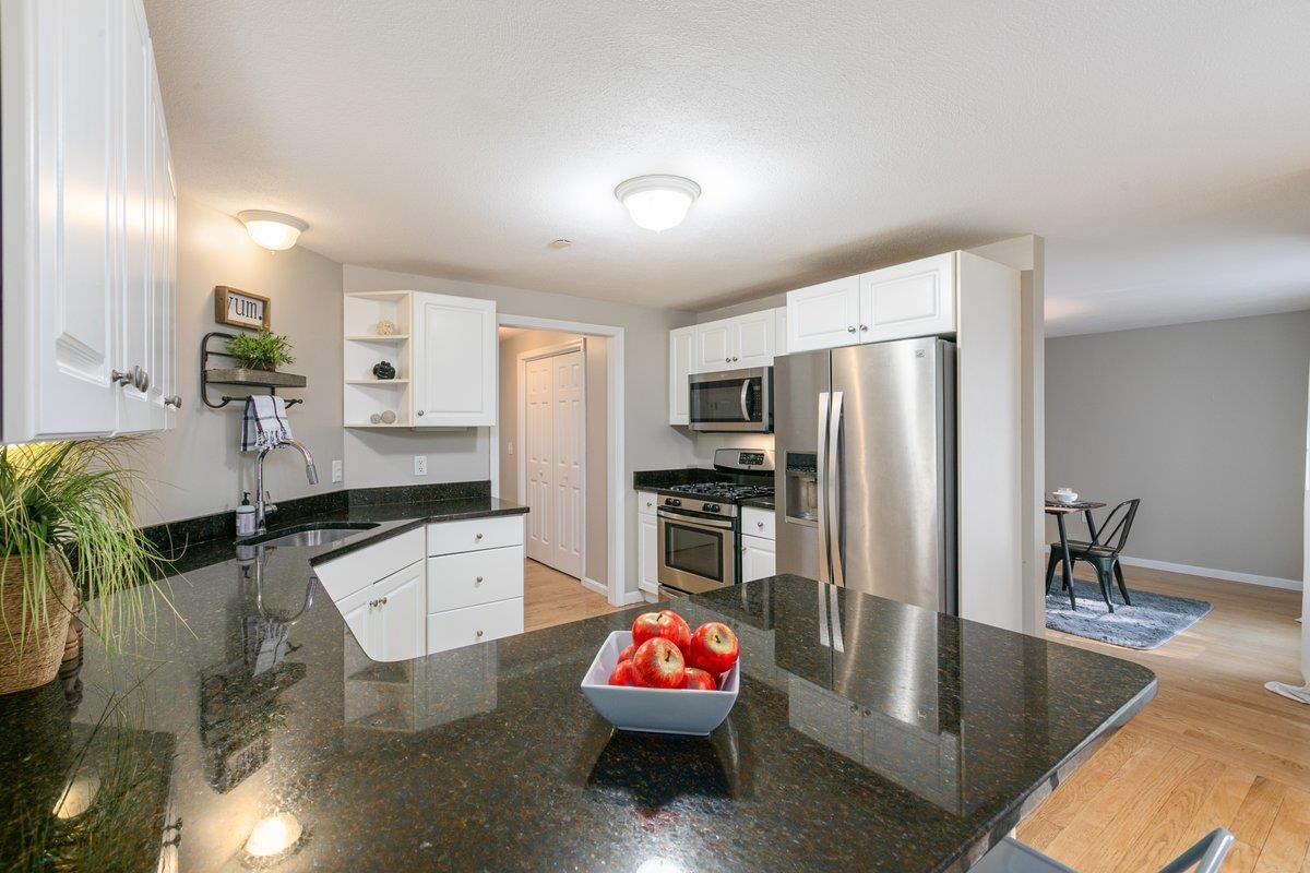 11 Pentucket Court, Unit 11 Atkinson, NH 03811 - Photo 18 of 46