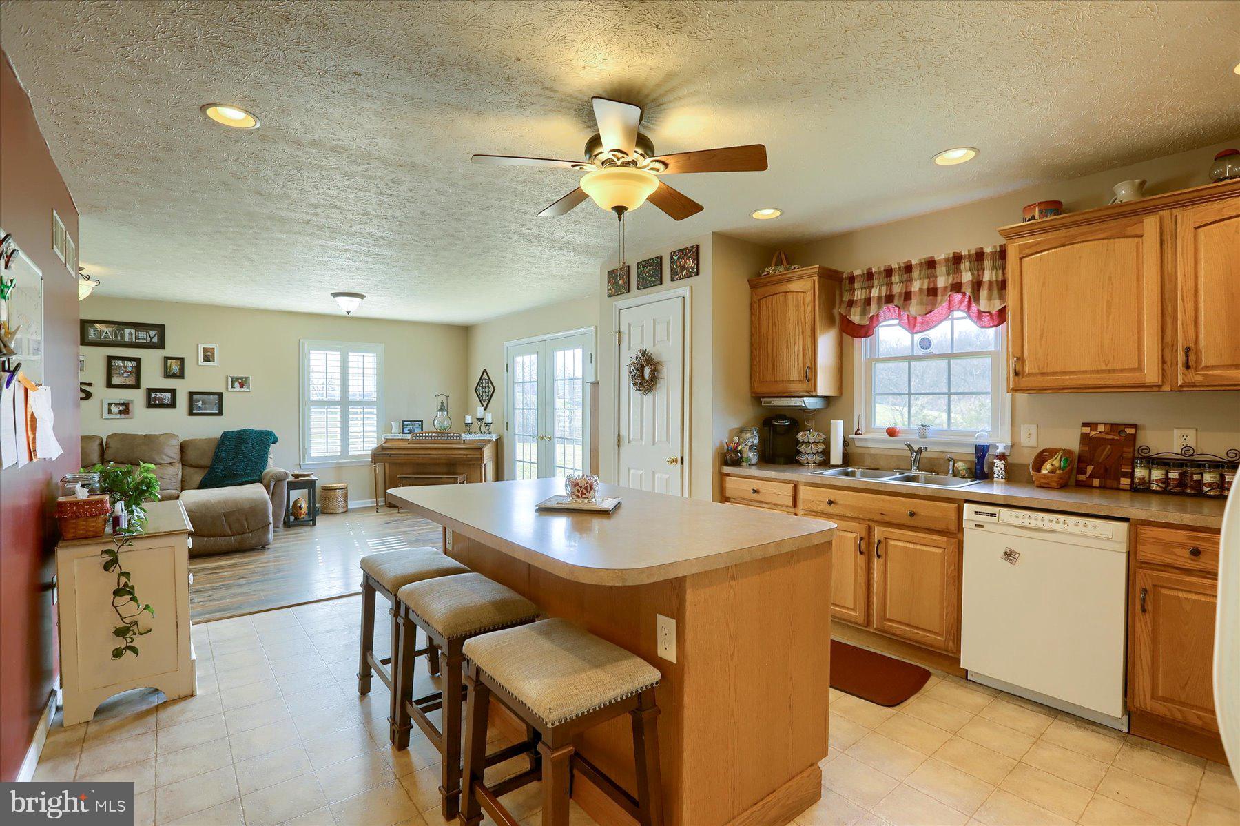 596 Evergreen Road New Bloomfield, PA 17068 - Photo 8 of 37 Gallery Image 8