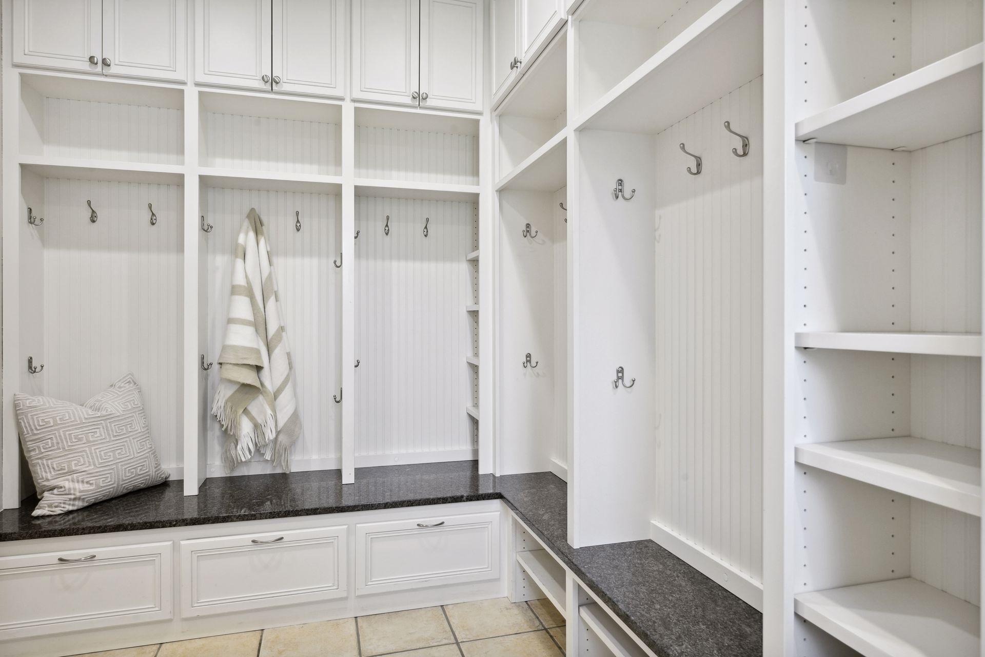 1501 West Farm Road Chanhassen, MN 55318 - Photo 13 of 48 Gallery Image 13