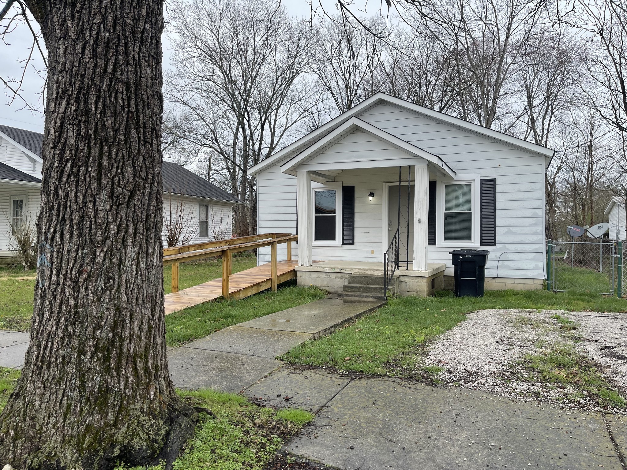 302 West Decherd Street Tullahoma, TN 37388 - Photo 3 of 9