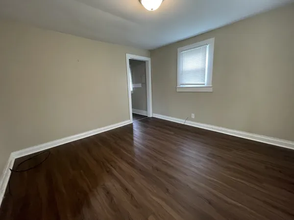 $1,000 | 302 West Decherd Street, Tullahoma, TN 37388