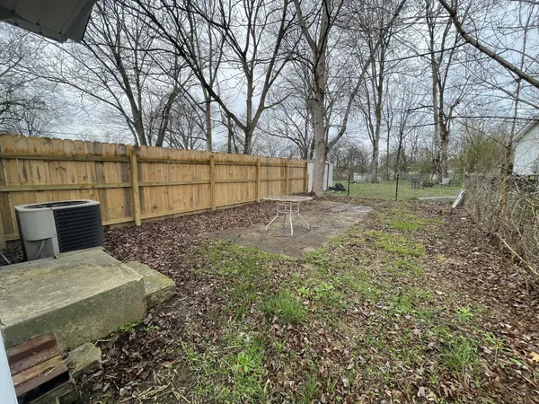 $1,000 | 302 West Decherd Street, Tullahoma, TN 37388