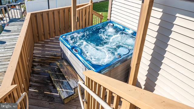 105 Edward Taylor Road, Unit 272 39 Ocean City, MD 21842 - Photo 2 of 21 PRIVATE HOT TUB!