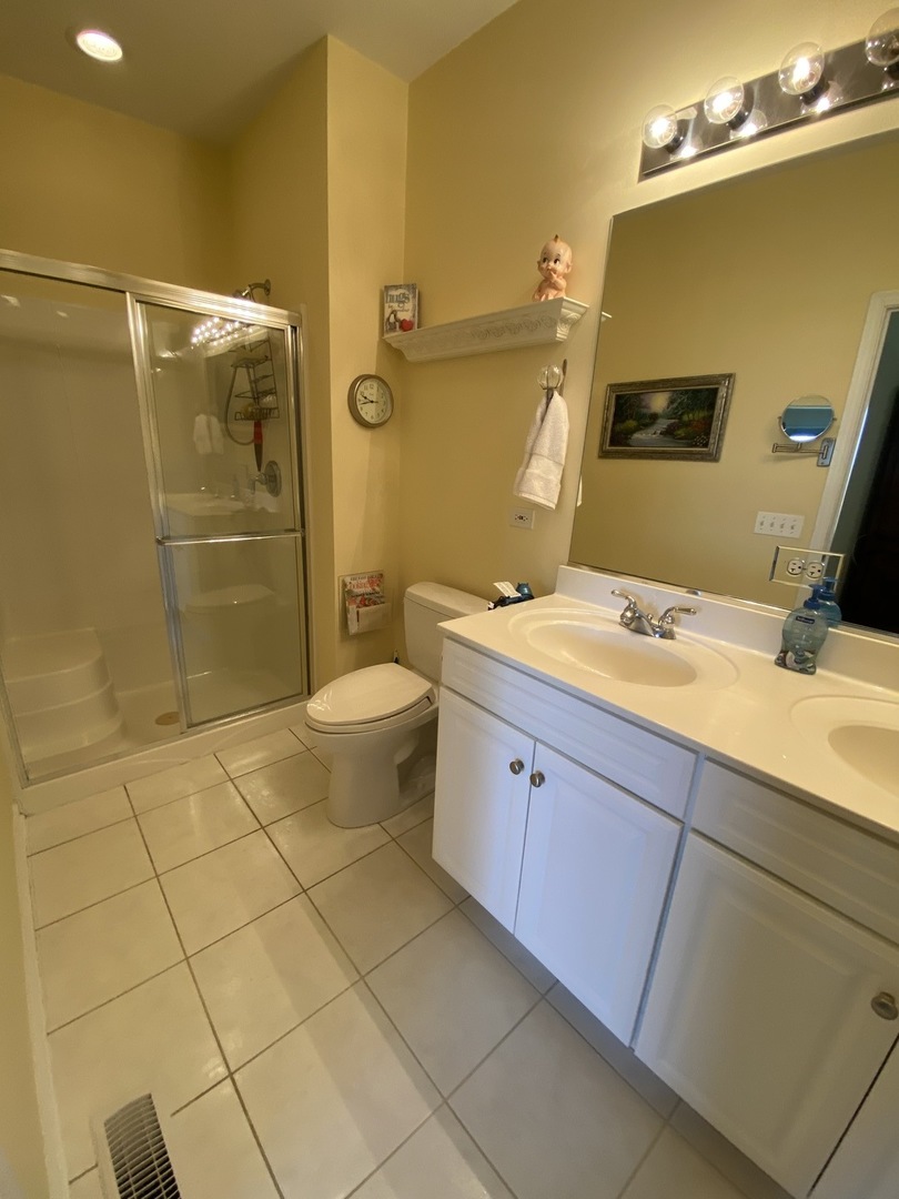 299 Ridge Road, Unit 299 North Aurora, IL 60542 - Photo 12 of 22