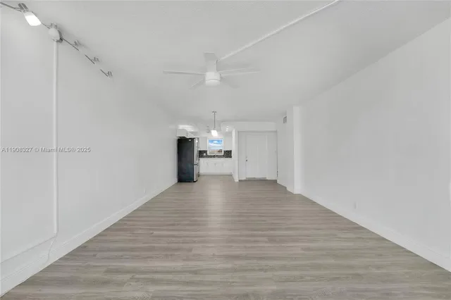 $190,000 | 4320 Washington Street, Unit 416, Hollywood, FL 33021