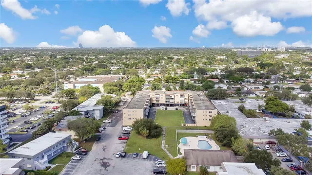 $190,000 | 4320 Washington Street, Unit 416, Hollywood, FL 33021