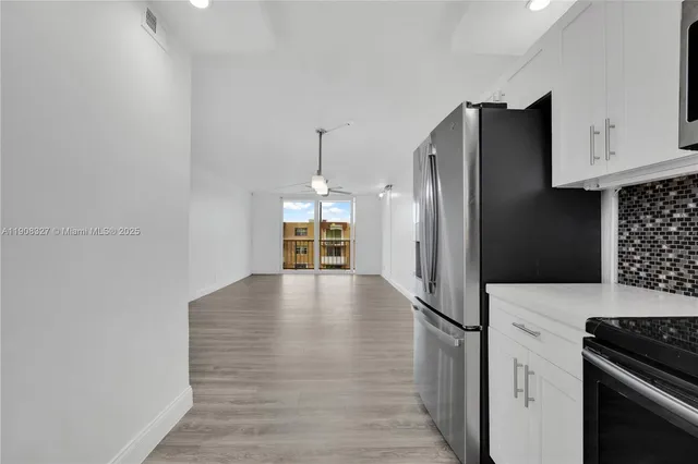 $190,000 | 4320 Washington Street, Unit 416, Hollywood, FL 33021