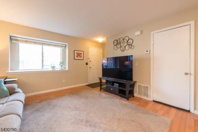 $235,000 | 303 Arsdale Terrace, Unit 303, Union, NJ 07083