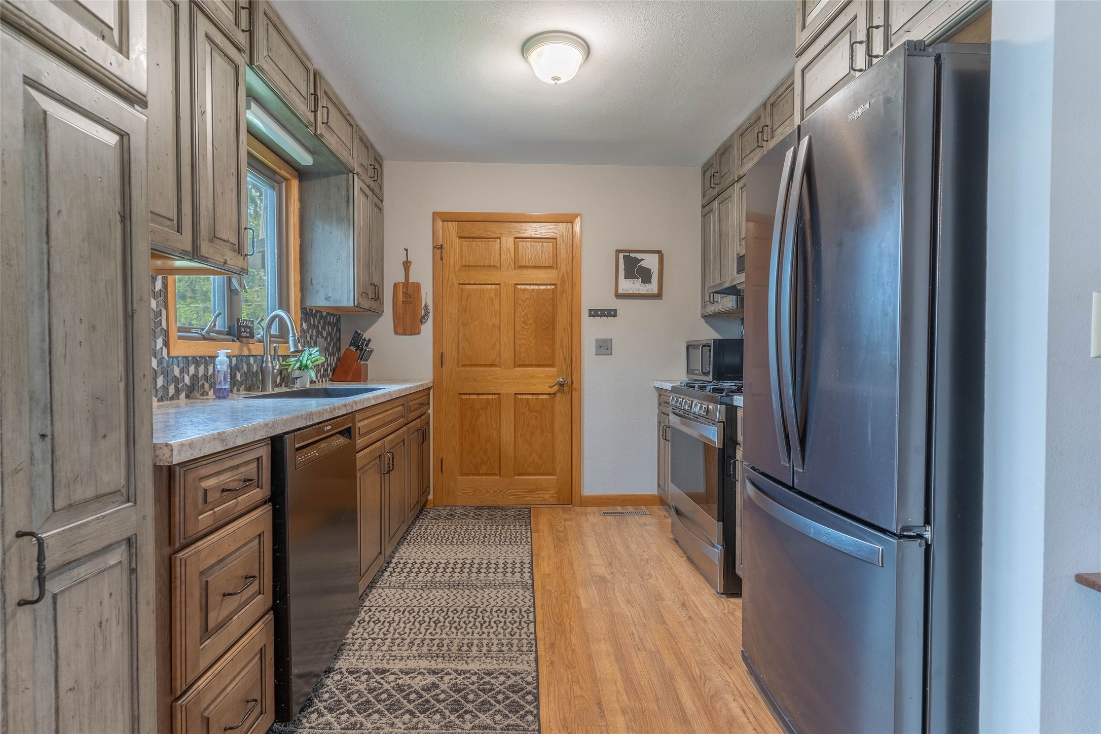 425 Drier Street Durand, WI 54736 - Photo 11 of 38