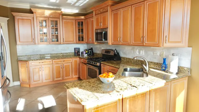 $619,000 | 1811 Rizzi Lane, Bartlett, IL 60103