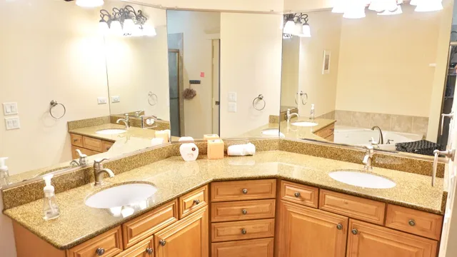 $619,000 | 1811 Rizzi Lane, Bartlett, IL 60103