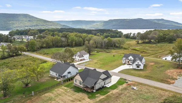 $745,000 | 349 Clubhouse Drive, Jasper, TN 37347