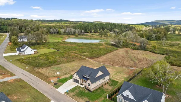 $745,000 | 349 Clubhouse Drive, Jasper, TN 37347