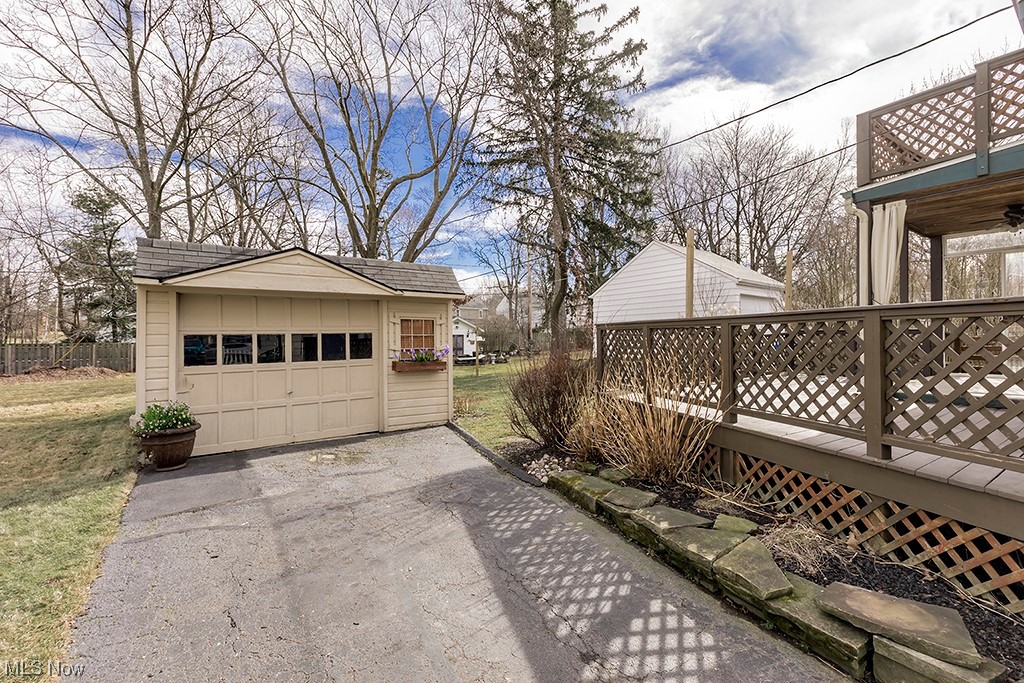 1435 Evanston Road Cleveland, OH 44124 - Photo 2 of 44