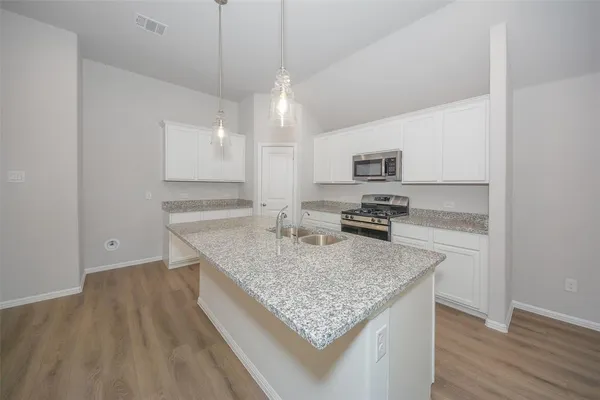 $2,250 | 13156 Zion Drive, Providence Village, TX 76227