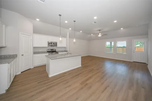 $2,250 | 13156 Zion Drive, Providence Village, TX 76227