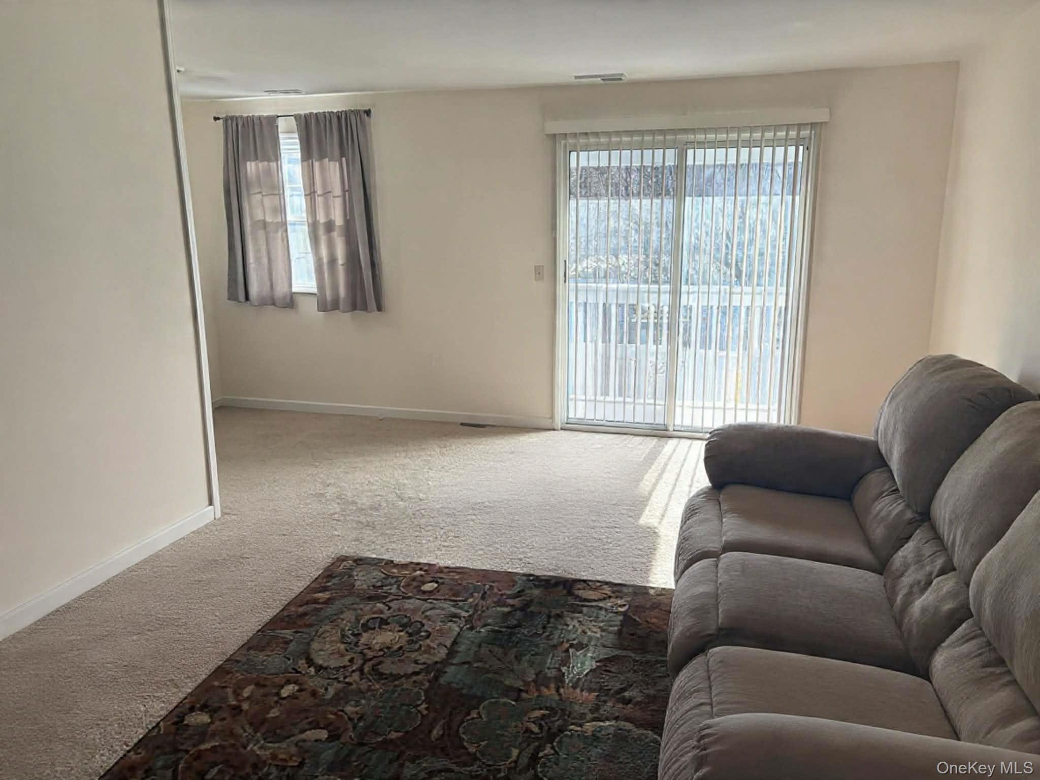302 Commons Way, Unit E Fishkill, NY 12524 - Photo 3 of 20