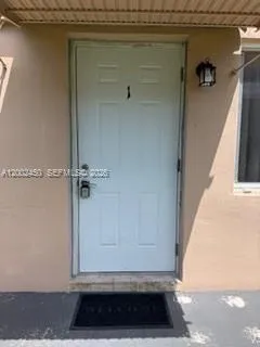 $2,000 | 50 West 11th Street, Unit 1, Hialeah, FL 33010