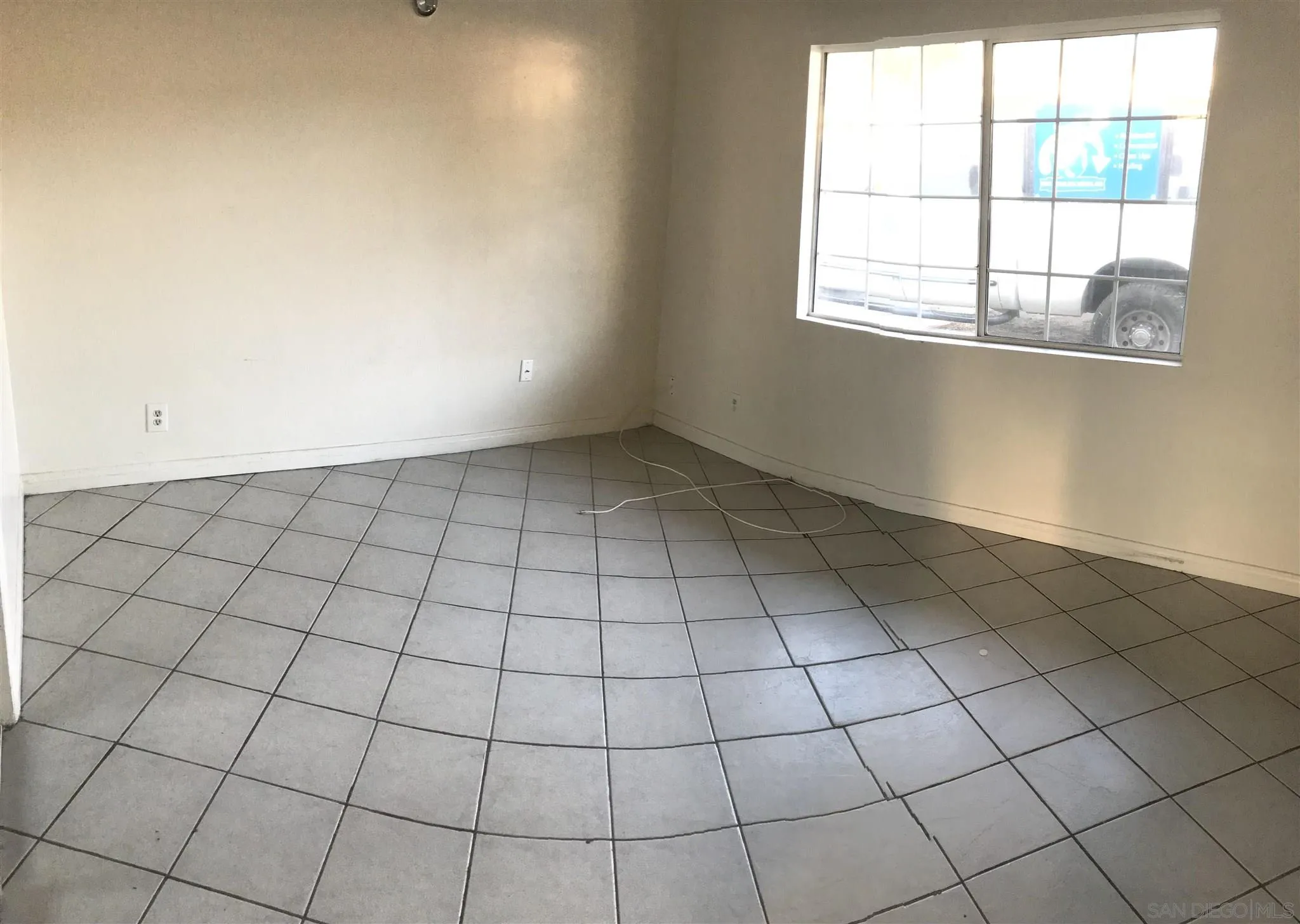 395-397 Eddie Drive Vista, CA 92083 - Photo 21 of 30 an empty room with cabinet