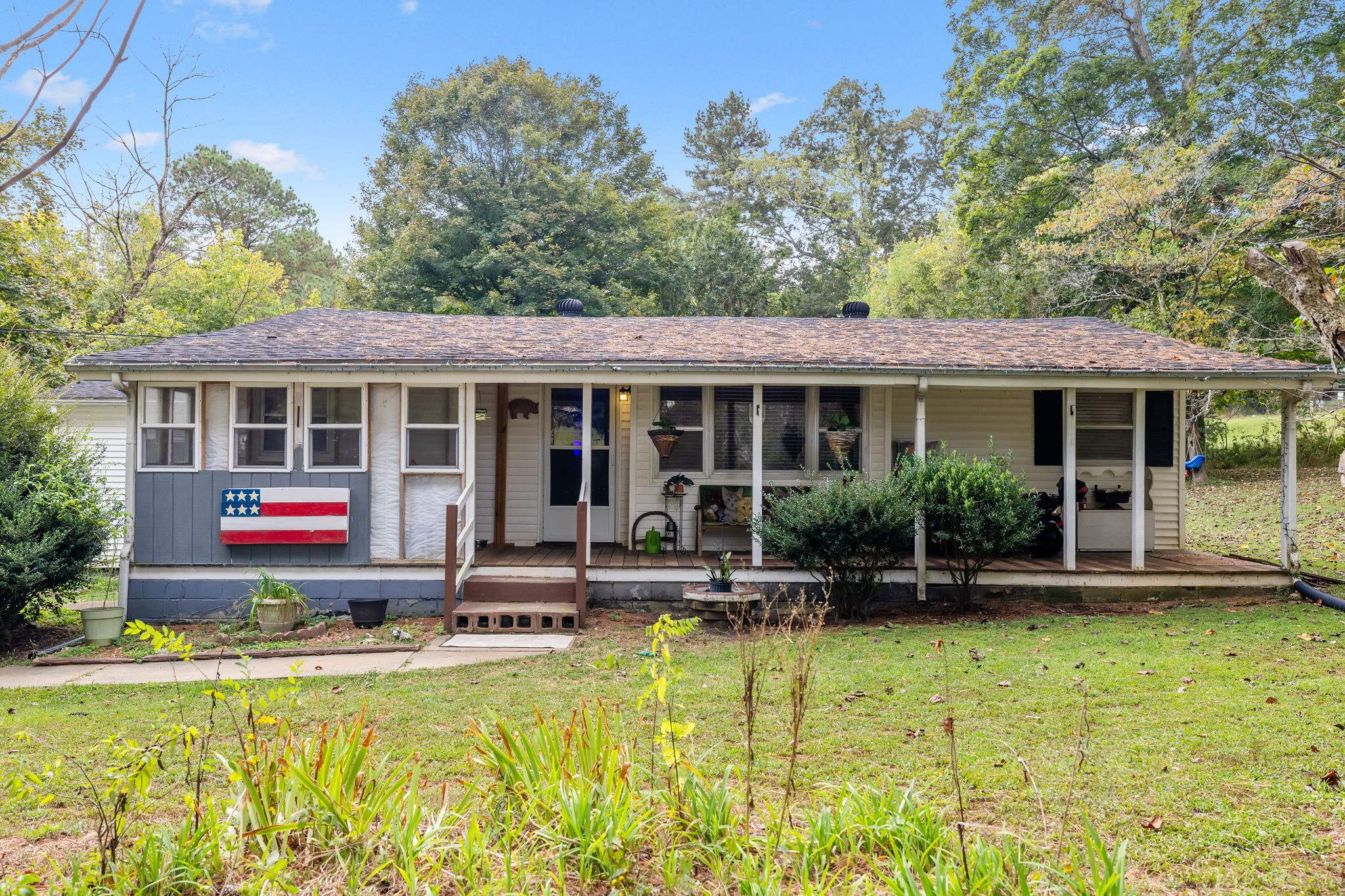 1826 Palmyra Road Palmyra, TN 37142 - Photo 1 of 41 Gallery Image 1