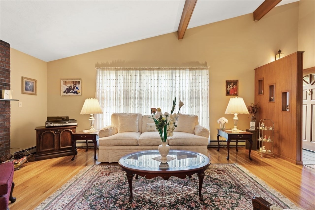 39 Austin Road Sudbury, MA 01776 - Photo 5 of 18