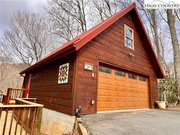 $469,000 | 140 Vixen Den Drive, Zionville, NC 28698