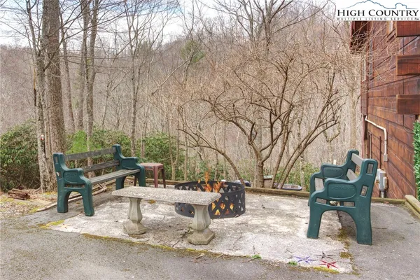 $469,000 | 140 Vixen Den Drive, Zionville, NC 28698