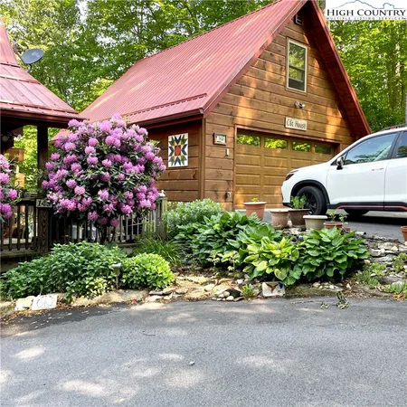 $469,000 | 140 Vixen Den Drive, Zionville, NC 28698