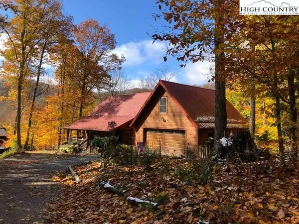 $469,000 | 140 Vixen Den Drive, Zionville, NC 28698
