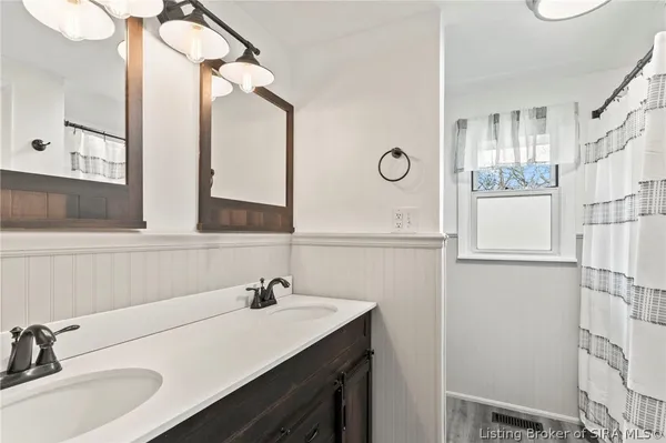 $315,000 | 2816 North Rykers Ridge Road, Madison, IN 47250