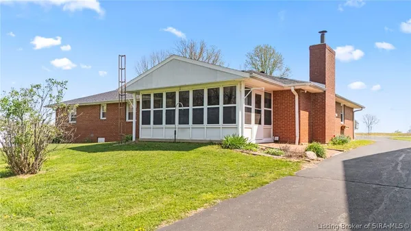 $315,000 | 2816 North Rykers Ridge Road, Madison, IN 47250