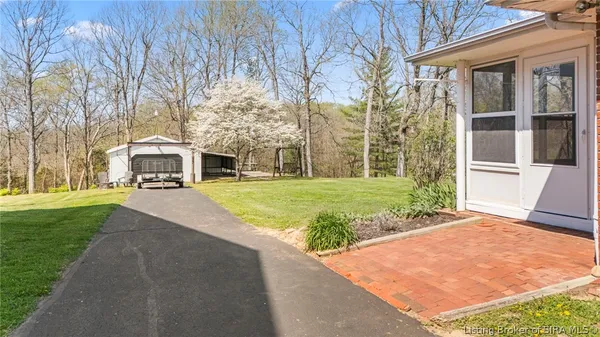 $315,000 | 2816 North Rykers Ridge Road, Madison, IN 47250