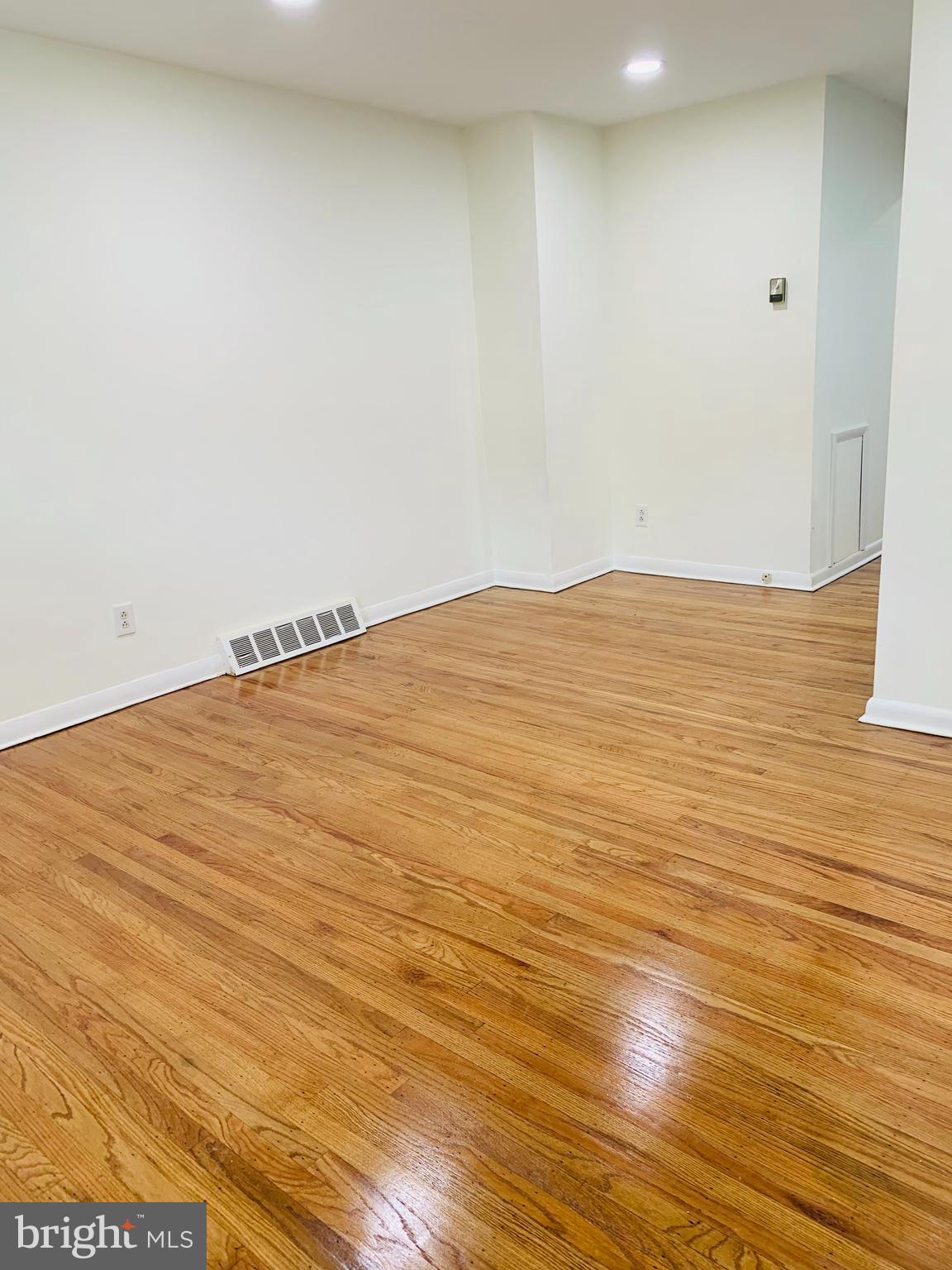 7329 Ruskin Road Philadelphia, PA 19151 - Photo 11 of 18