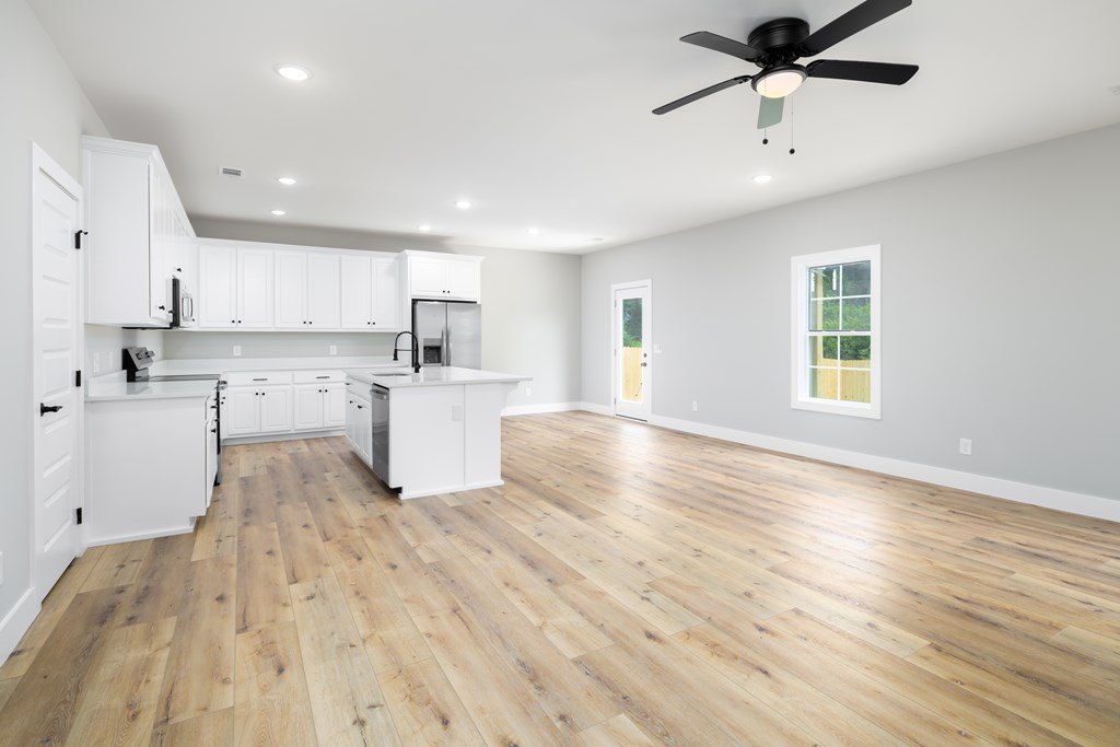1190 Lee Road Phenix City, AL 36870 - Photo 9 of 26