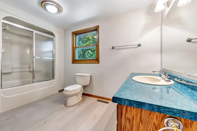 $414,900 | N6568 State Highway 180, Marinette, WI 54143