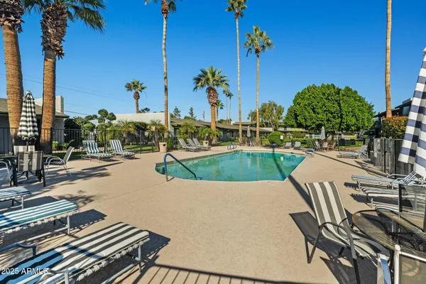 $229,500 | 7141 North 16th Street, Unit 35, Phoenix, AZ 85020