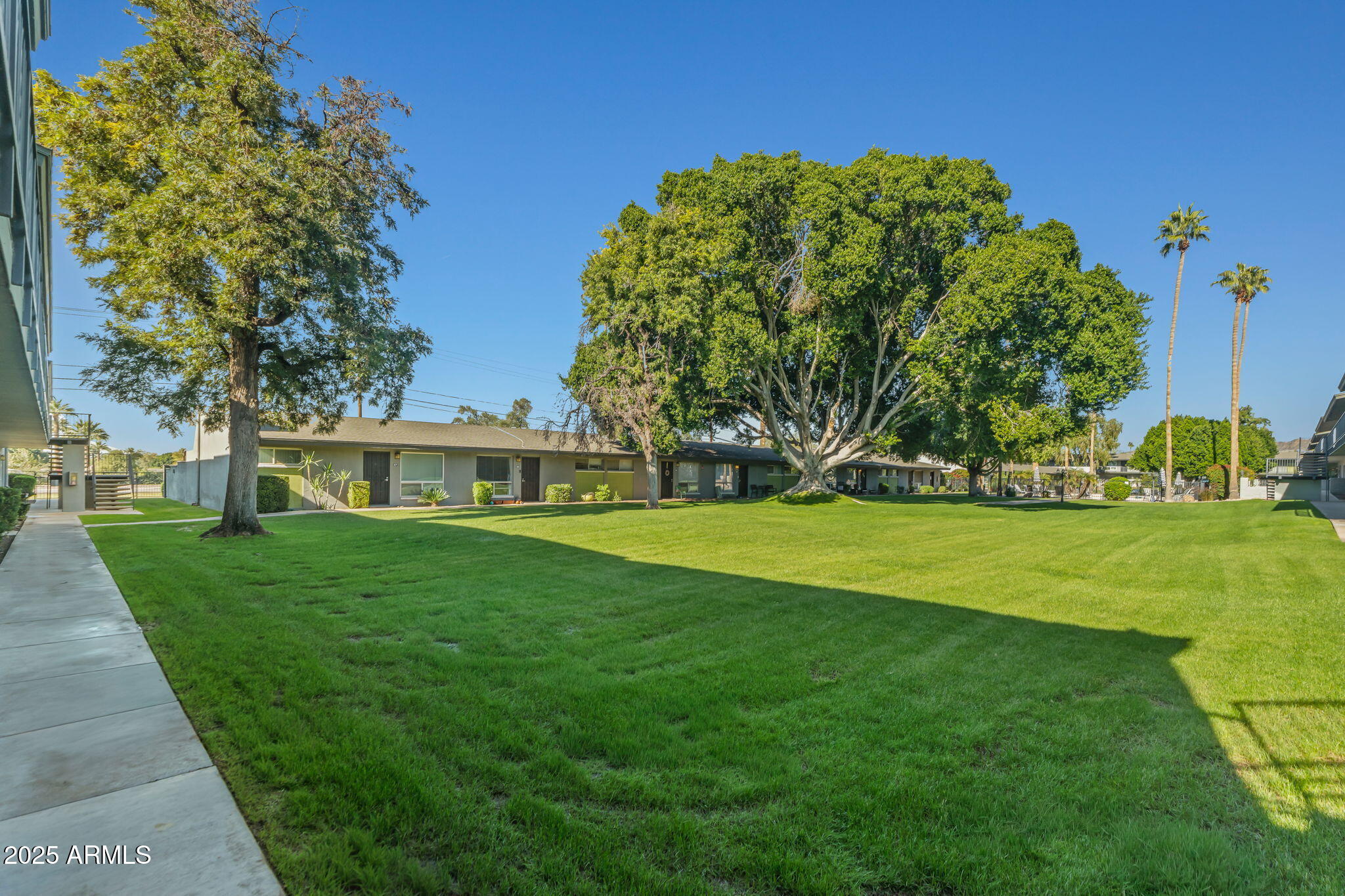 7141 North 16th Street, Unit 35 Phoenix, AZ 85020 - Photo 65 of 68 65-web-or-mls-Done-24