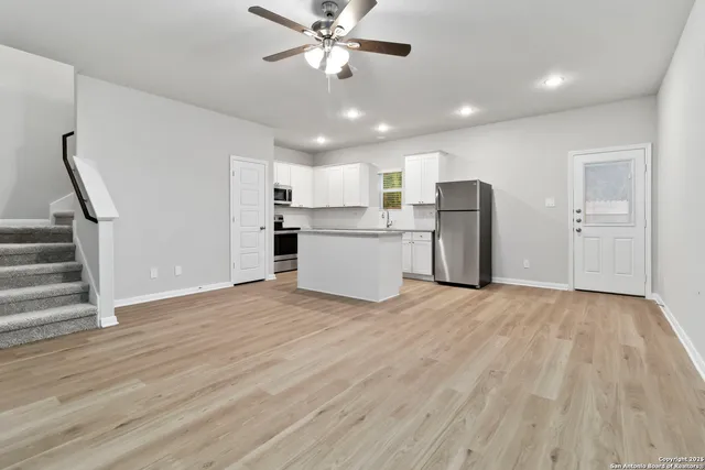 $1,800 | 13334 Rowdy Cove, San Antonio, TX 78249